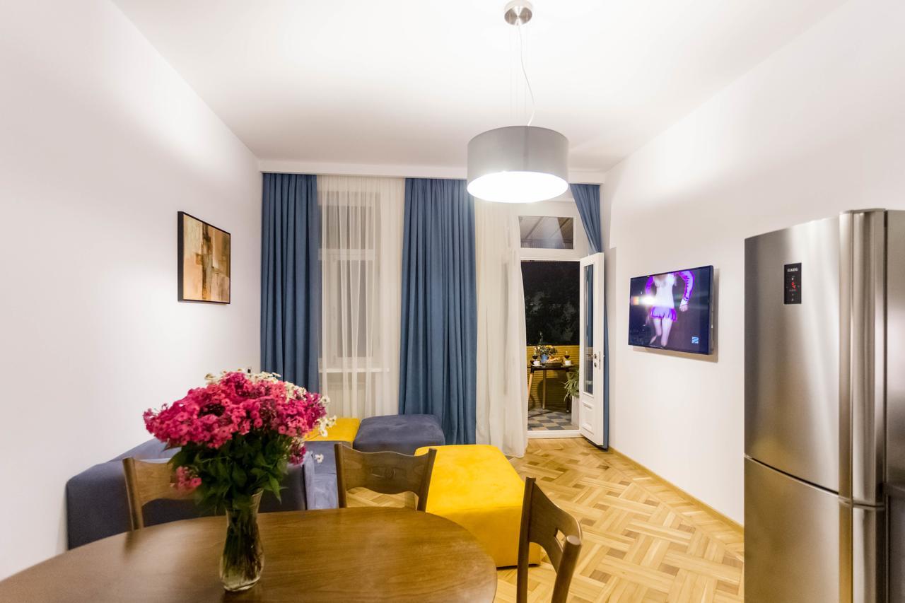 Luxury 3 Bedroom Apartment By Freedom Square City Center Tiflis Exterior foto