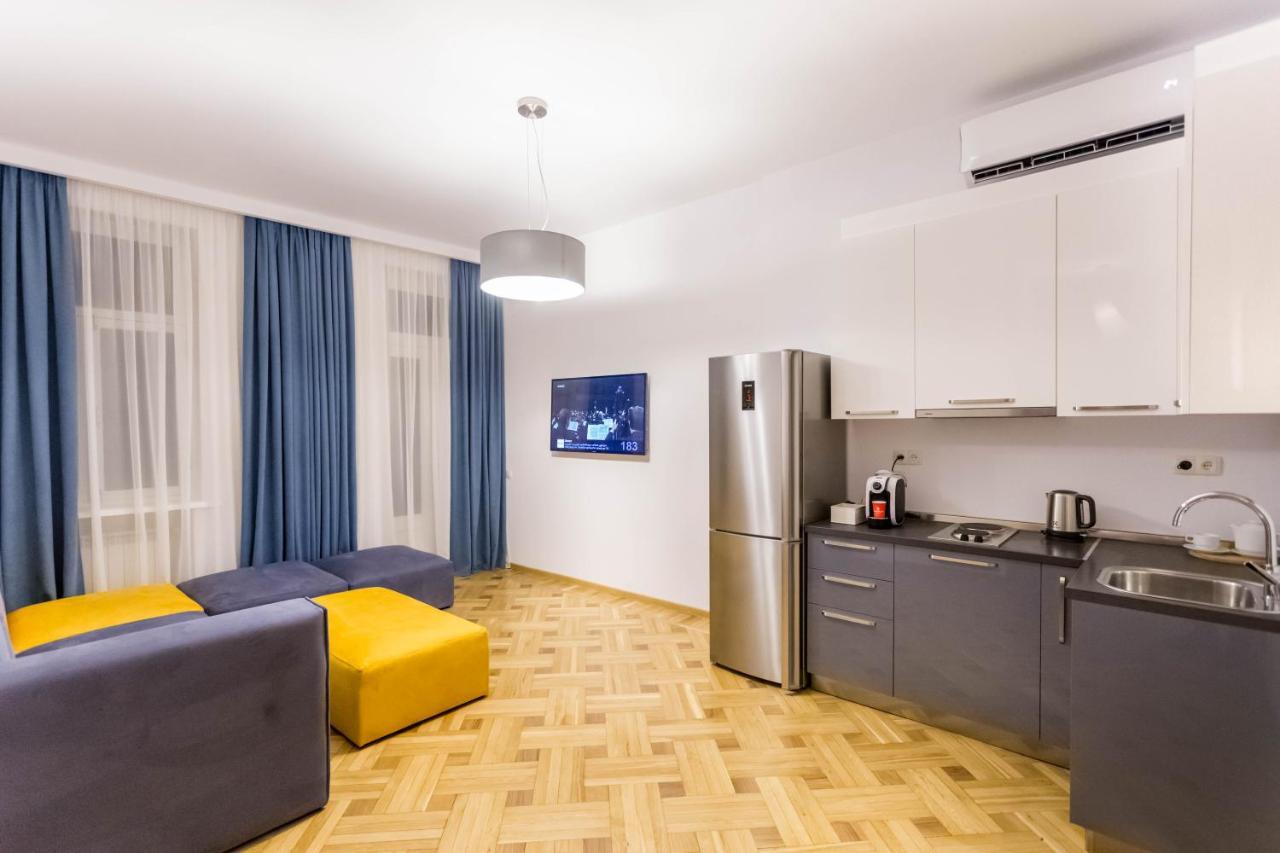 Luxury 3 Bedroom Apartment By Freedom Square City Center Tiflis Exterior foto