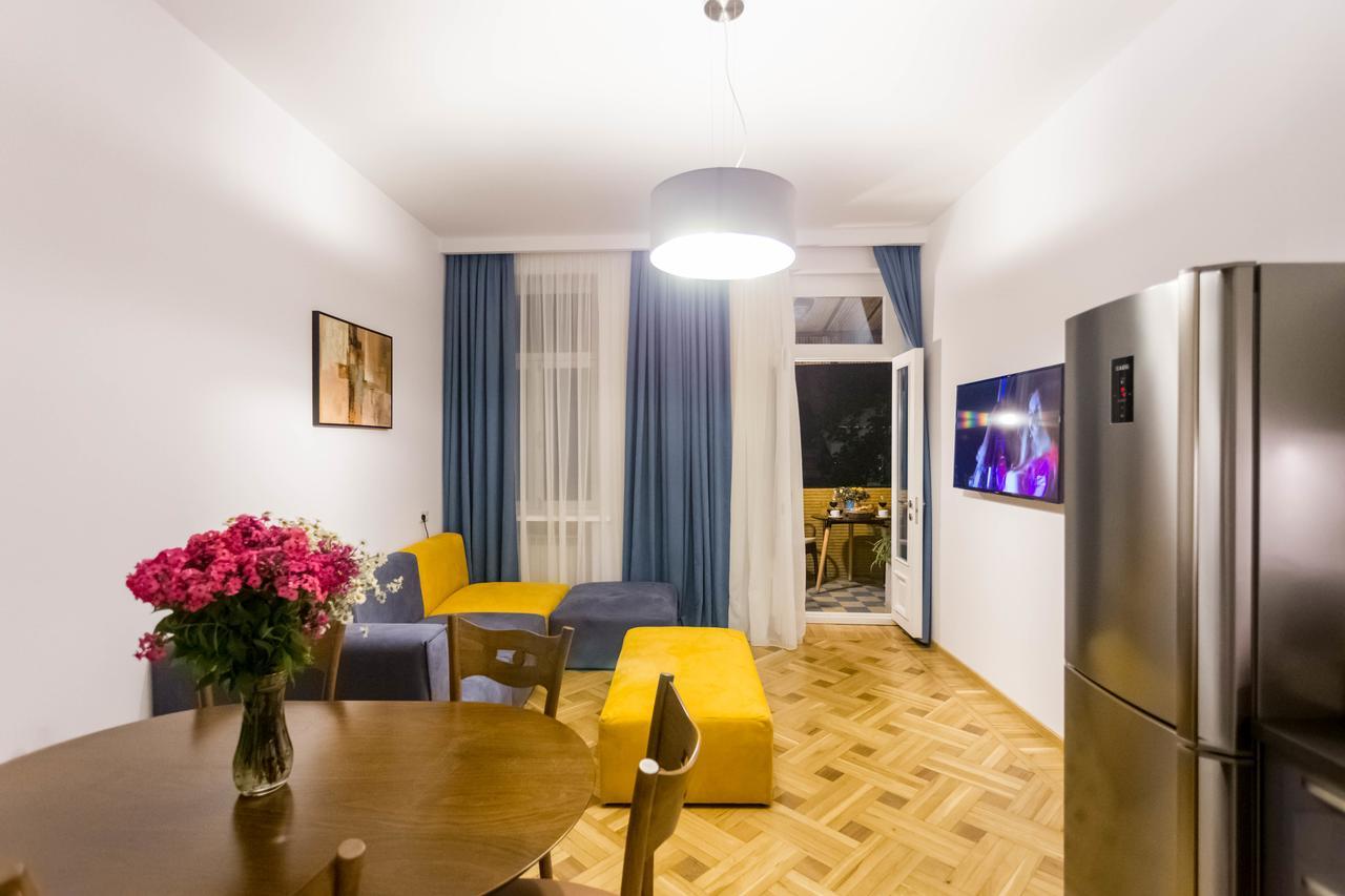 Luxury 3 Bedroom Apartment By Freedom Square City Center Tiflis Exterior foto